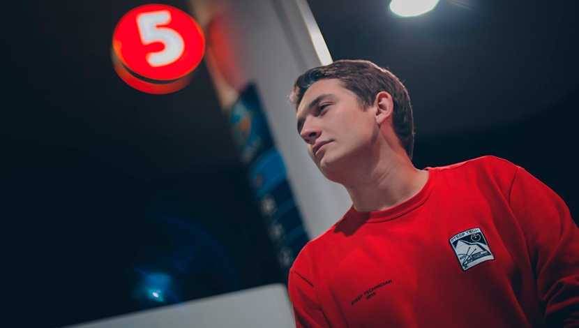 Рики ф рэпер. Рики ф блондин. Рики ф рэпер. Гена фарафонов. Рики ф священник.