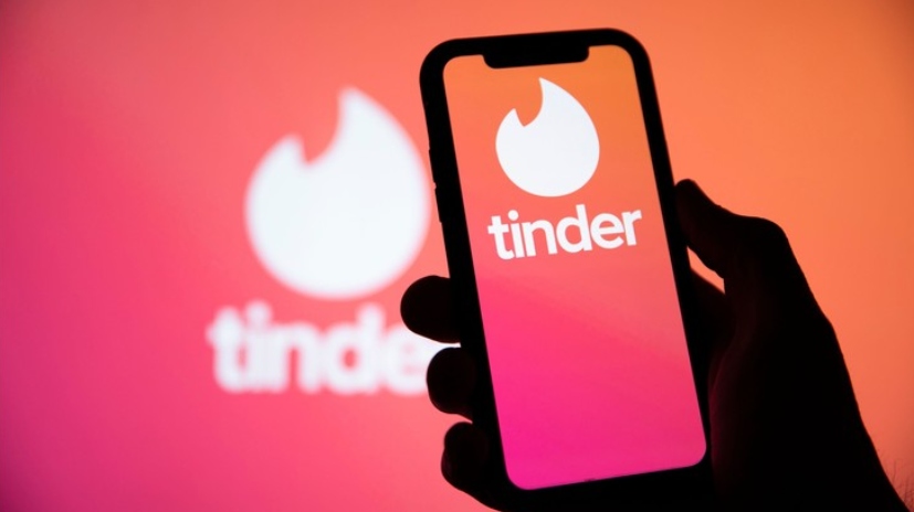 Tinder перестал работать в России