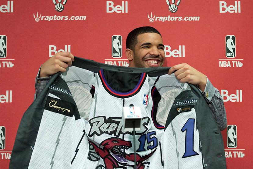 Sports.ru рассказал, как Drake стал самым раздражающим болельщиком НБА