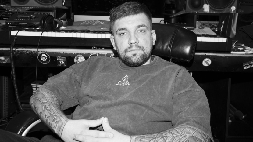 Баста и DJ Groove в клипе "Джунгли зовут"