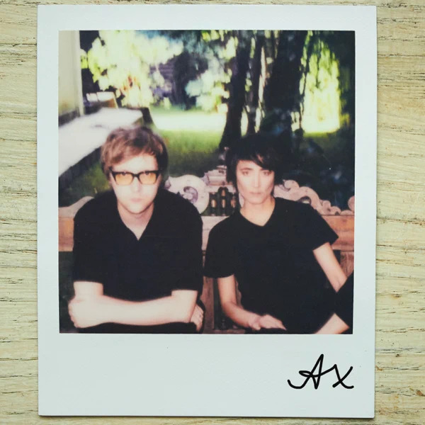 Земфира неожиданно выпустила мини-альбом "Ах"