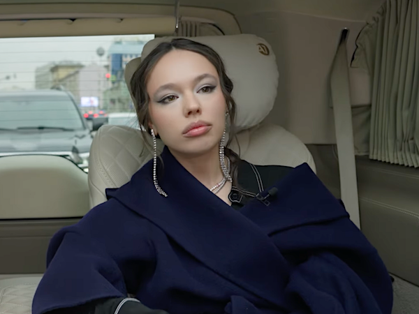 Пикапшылар брюнетканы алдап жыныстық қатынасқа түсірген